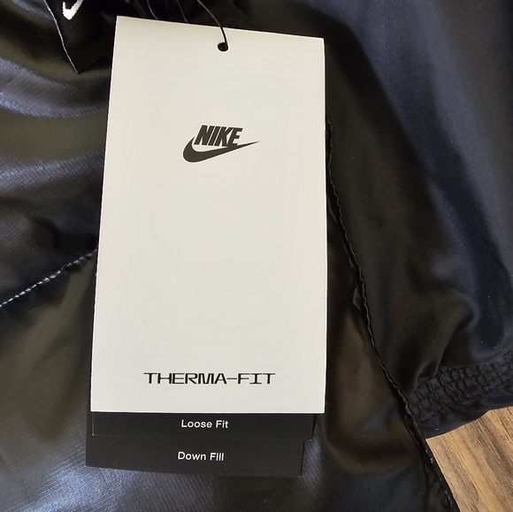 Nike Women's Sportswear Therma- FIT City Hooded Parka, size L - Picture 4 of 13